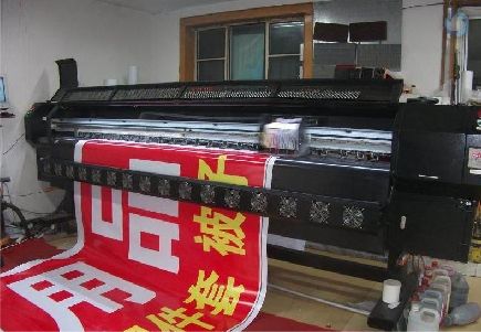 宜城喷绘广告分辨率是多少？